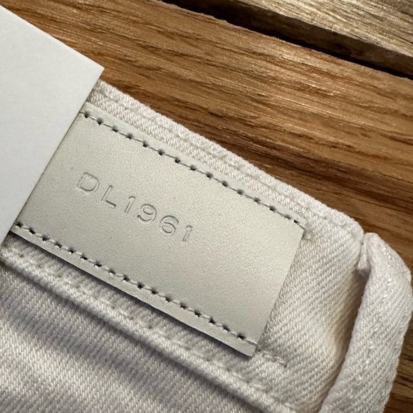 DL1961 denim shorts - NWT - Picture 6 of 6